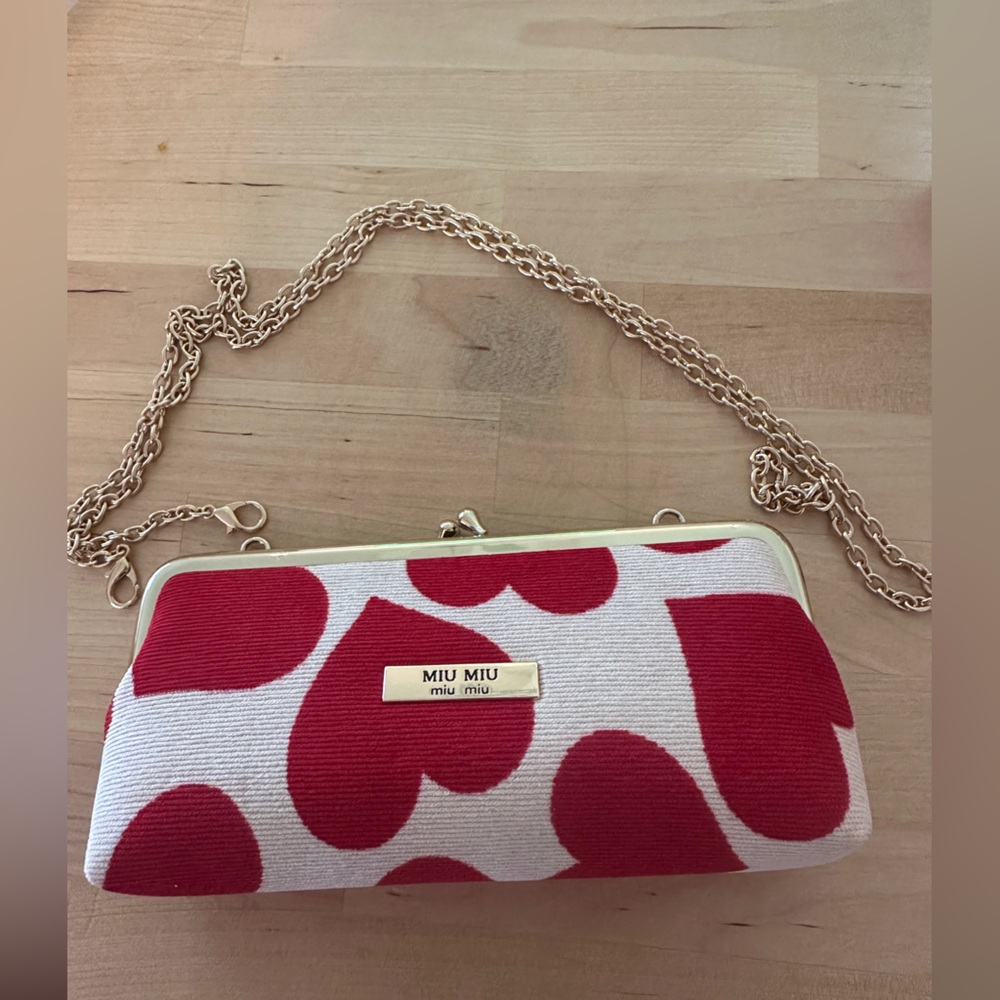 MIU MIU Red Heart Cosmetic Pouch / Bag With Chain NEW - Picture 3 of 5